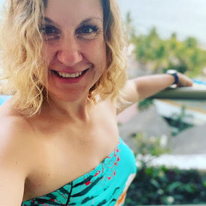 Meet your Posher, Denise